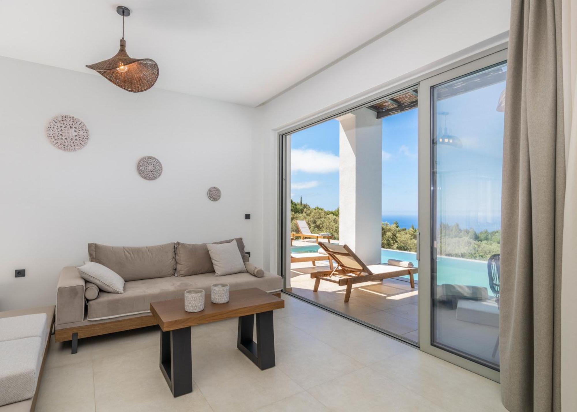 Mellamare Luxury Suites Athanion Bagian luar foto