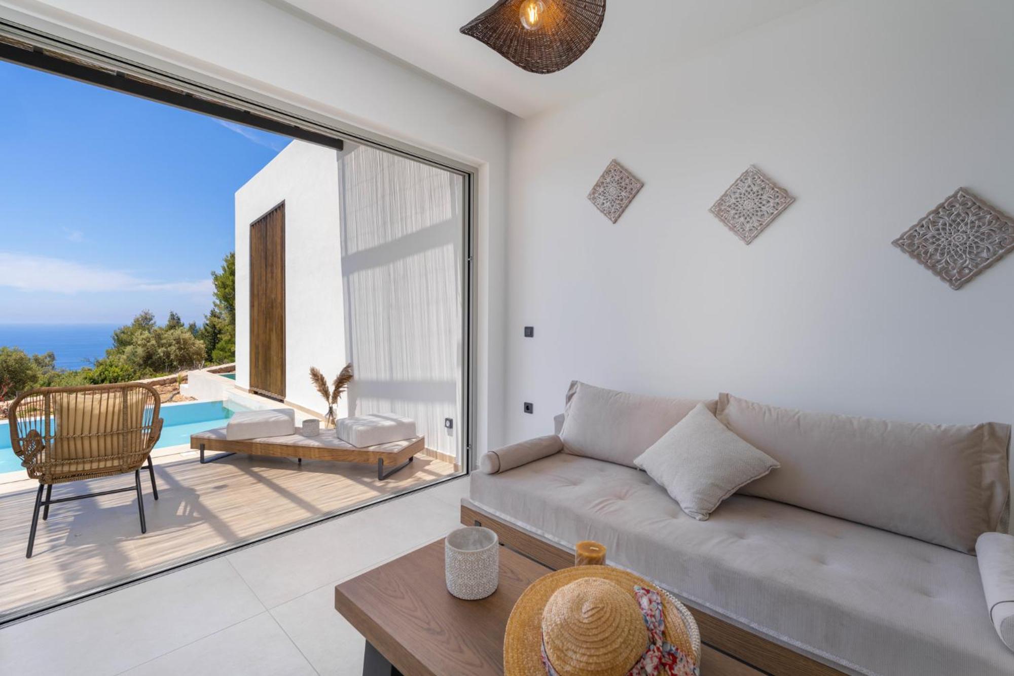 Mellamare Luxury Suites Athanion Bagian luar foto
